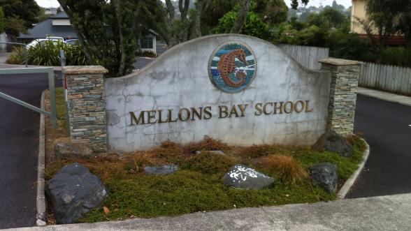 Mellons Bay School